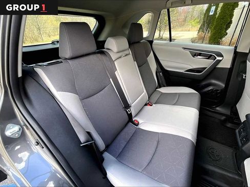 Used 2025 Toyota RAV4 XLE w/ Weather Package AWD/4WD image 19