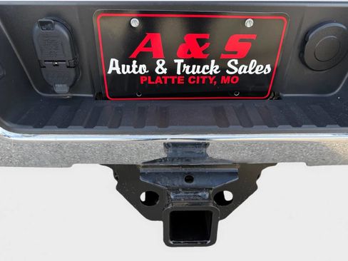 Used 2018 Chevrolet Silverado 2500 W/T image 17