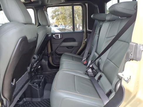 Used 2025 Jeep Gladiator Mojave image 20