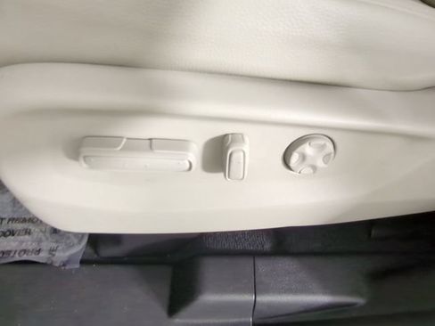 Used 2025 Honda Odyssey EX-L image 31