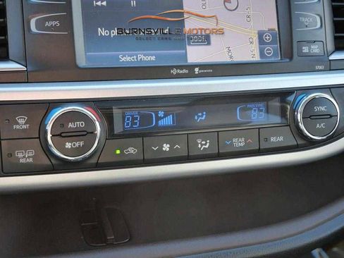 Used 2015 Toyota Highlander XLE image 21