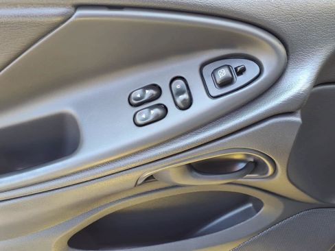 Used 2001 Ford Mustang GT RWD image 15