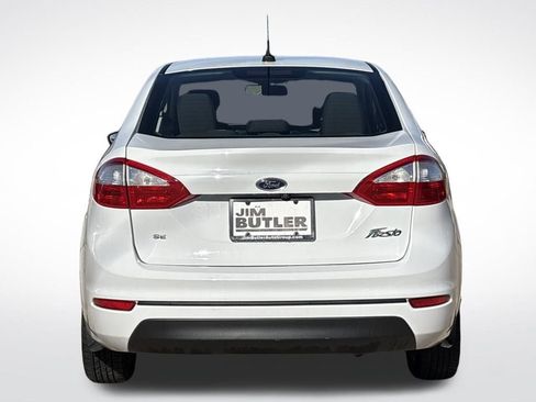 Used 2019 Ford Fiesta SE image 5