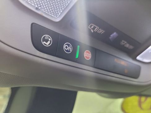 Used 2019 GMC Terrain SLT w/ Preferred Package image 30