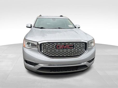 Used 2017 GMC Acadia Denali w/ Technology Package AWD/4WD image 21