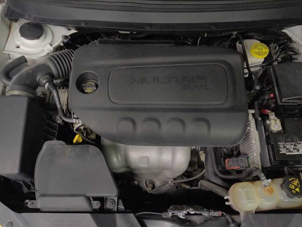 Used 2019 Jeep Cherokee Limited FWD image 30