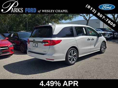 Used 2021 Honda Odyssey Touring image 5