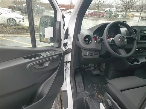 New 2025 Mercedes-Benz Sprinter 2500 image 15