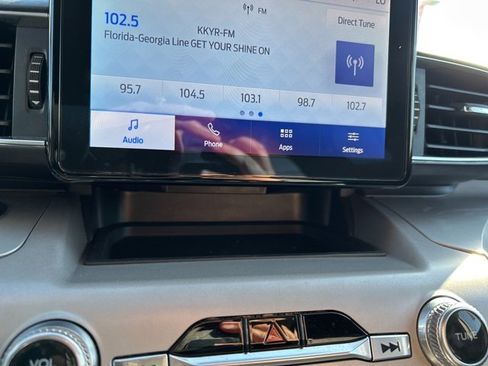 Used 2023 Ford Explorer XLT w/ Equipment Group 202A image 25