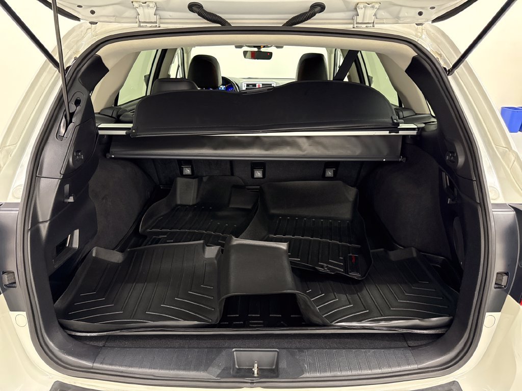 Used 2017 Subaru Outback 3.6R Limited AWD/4WD image 30