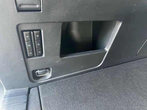 Certified 2024 Ford Expedition Max XLT image 30