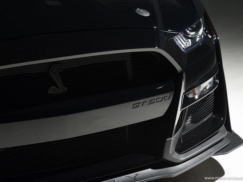 Used 2020 Ford Mustang Shelby GT500 w/ Technology Package RWD image 22