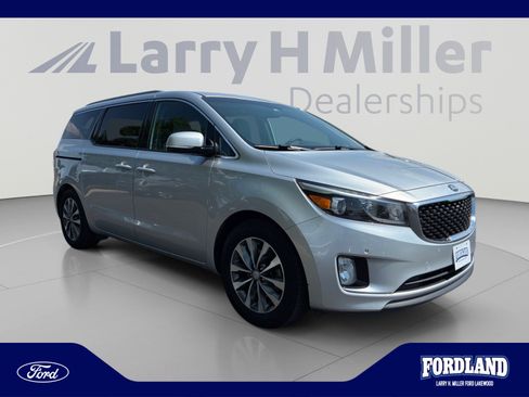 Used 2017 Kia Sedona SX FWD image 7