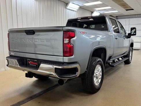 New 2026 Chevrolet Silverado 3500 LT AWD/4WD image 6