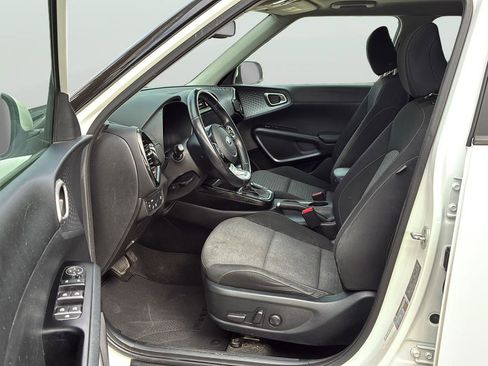 Used 2021 Kia Soul EX image 13