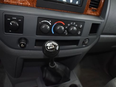 Used 2006 Dodge Ram 1500 Truck SLT image 11