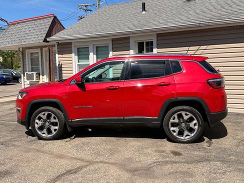 Used 2018 Jeep Compass Limited w/ Navigation Group AWD/4WD image 3