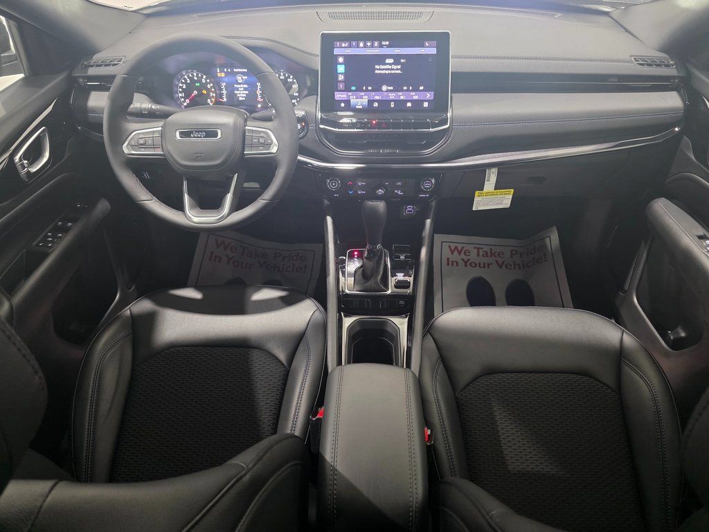 New 2026 Jeep Compass Latitude AWD/4WD image 29