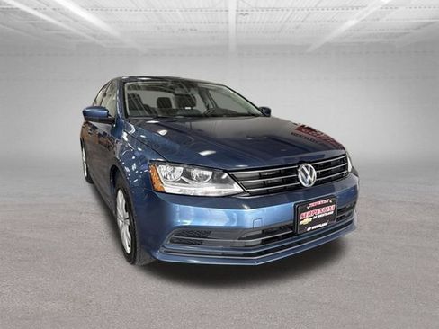 Used 2017 Volkswagen Jetta S FWD image 3
