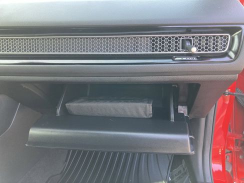 Used 2024 Honda Civic Sport image 28