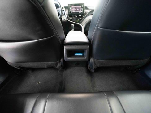 Used 2024 Toyota Camry SE w/ Convenience Package FWD image 22