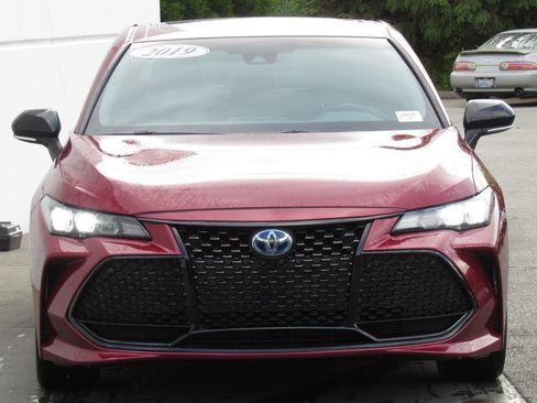 Certified 2019 Toyota Avalon XSE w/ Carpet Mat Package FWD image 3