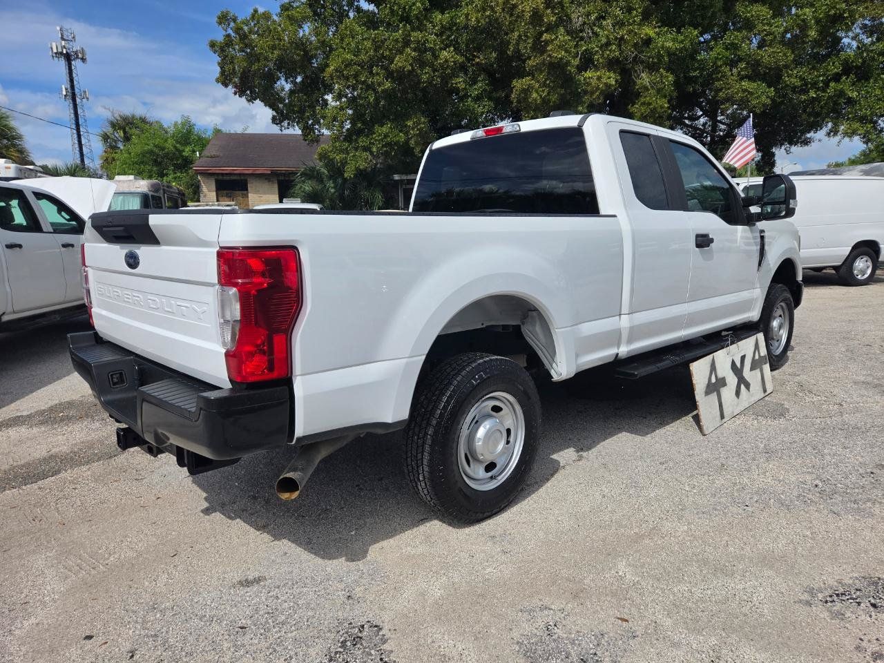 Used 2022 Ford F250 XL w/ Power Equipment Group AWD/4WD image 5