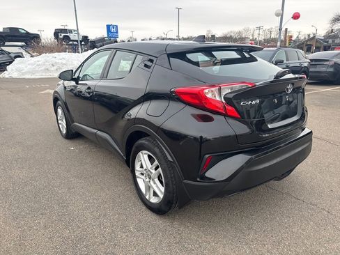 Used 2021 Toyota C-HR LE image 5
