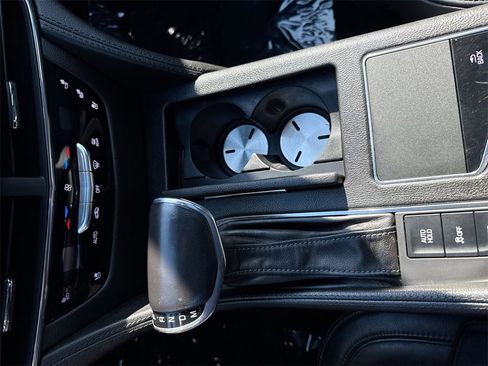 Used 2018 Cadillac CT6 Luxury image 21