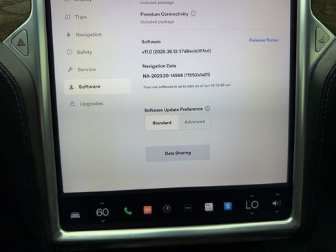 Used 2017 Tesla Model S 75D AWD/4WD image 32