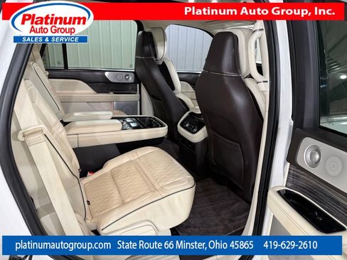 Used 2020 Lincoln Navigator Black Label w/ Cargo Convenience Package AWD/4WD image 40