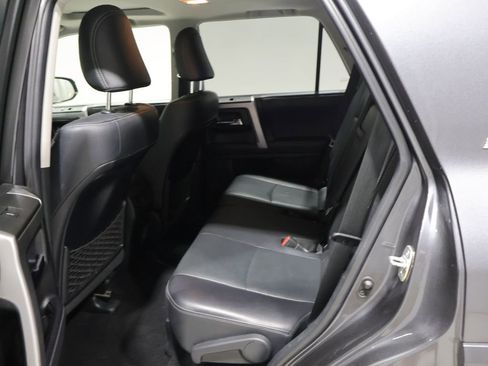 Used 2022 Toyota 4Runner Limited AWD/4WD image 18