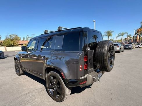 Used 2021 Land Rover Defender 110 X-Dynamic SE image 6
