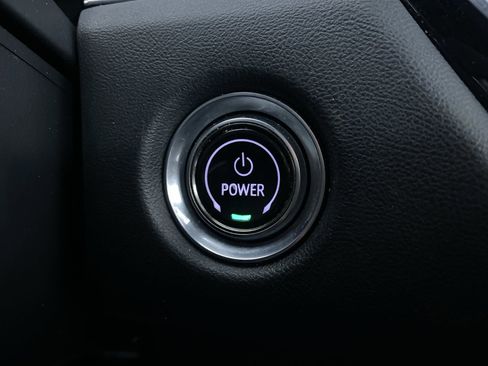 Certified 2024 Cadillac Lyriq Tech image 8