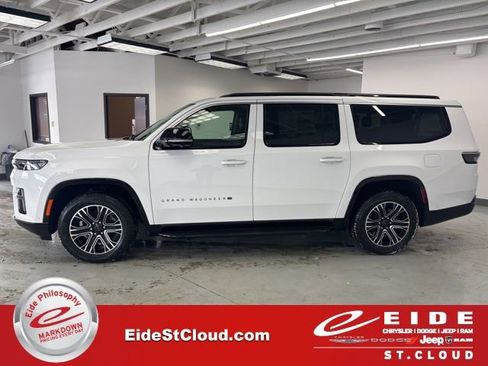 New 2026 Jeep Grand Wagoneer L 4x4 image 4