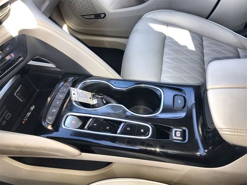 Used 2023 Buick Envision Avenir image 21