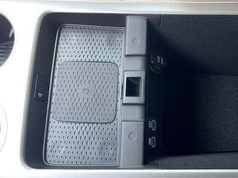 New 2026 Genesis GV70 2.5T Advanced image 13