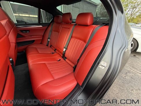 Used 2013 BMW M5 RWD image 38
