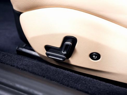 Certified 2019 Ferrari Portofino image 26