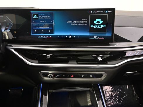 Used 2024 BMW X7 M60i image 30