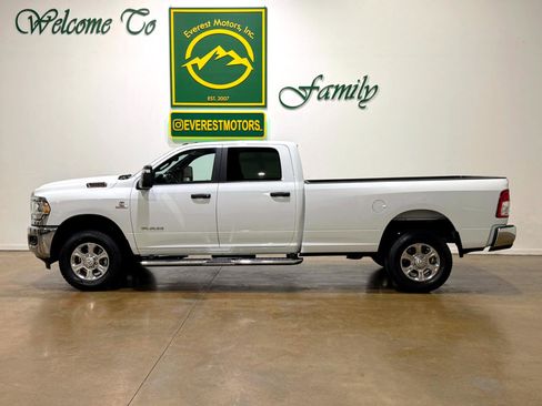 Used 2023 RAM 2500 Big Horn w/ Level 1 Equipment Group image 4