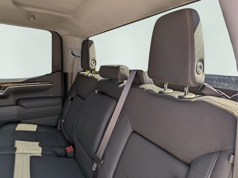 New 2025 GMC Sierra 1500 Elevation image 15