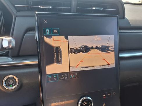 Used 2026 GMC Terrain Elevation w/ Technology Package II FWD image 10