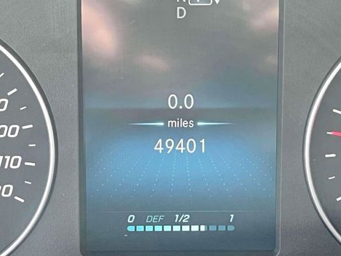 Used 2024 Mercedes-Benz Sprinter 2500 image 35