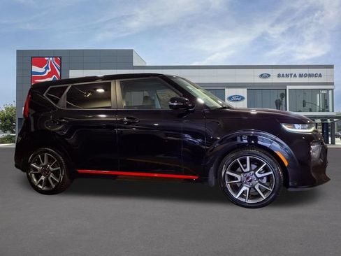 Used 2020 Kia Soul GT-Line Turbo FWD image 24