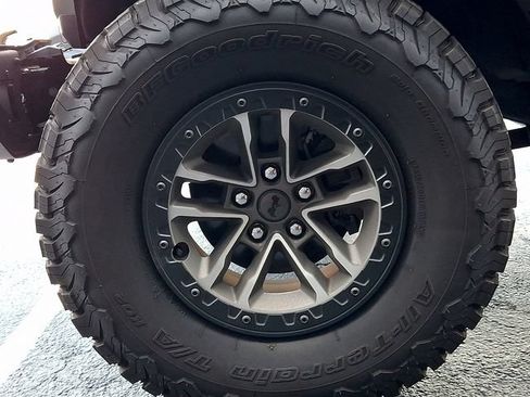 Used 2024 Jeep Wrangler Unlimited Rubicon 392 AWD/4WD image 15