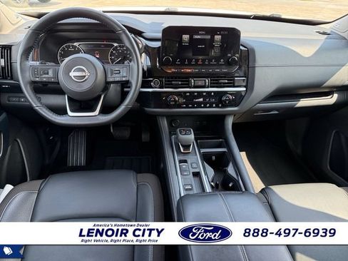 Used 2022 Nissan Pathfinder SL w/ SL Premium Package FWD image 15