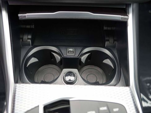 Used 2025 BMW 330i Sedan w/ M Sport Package RWD image 23
