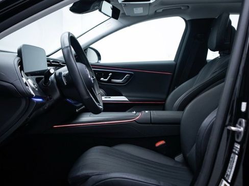 Used 2025 Mercedes-Benz E 450 4MATIC All-Terrain Wagon image 9