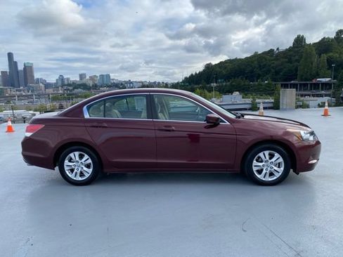 Used 2009 Honda Accord LX-P image 2
